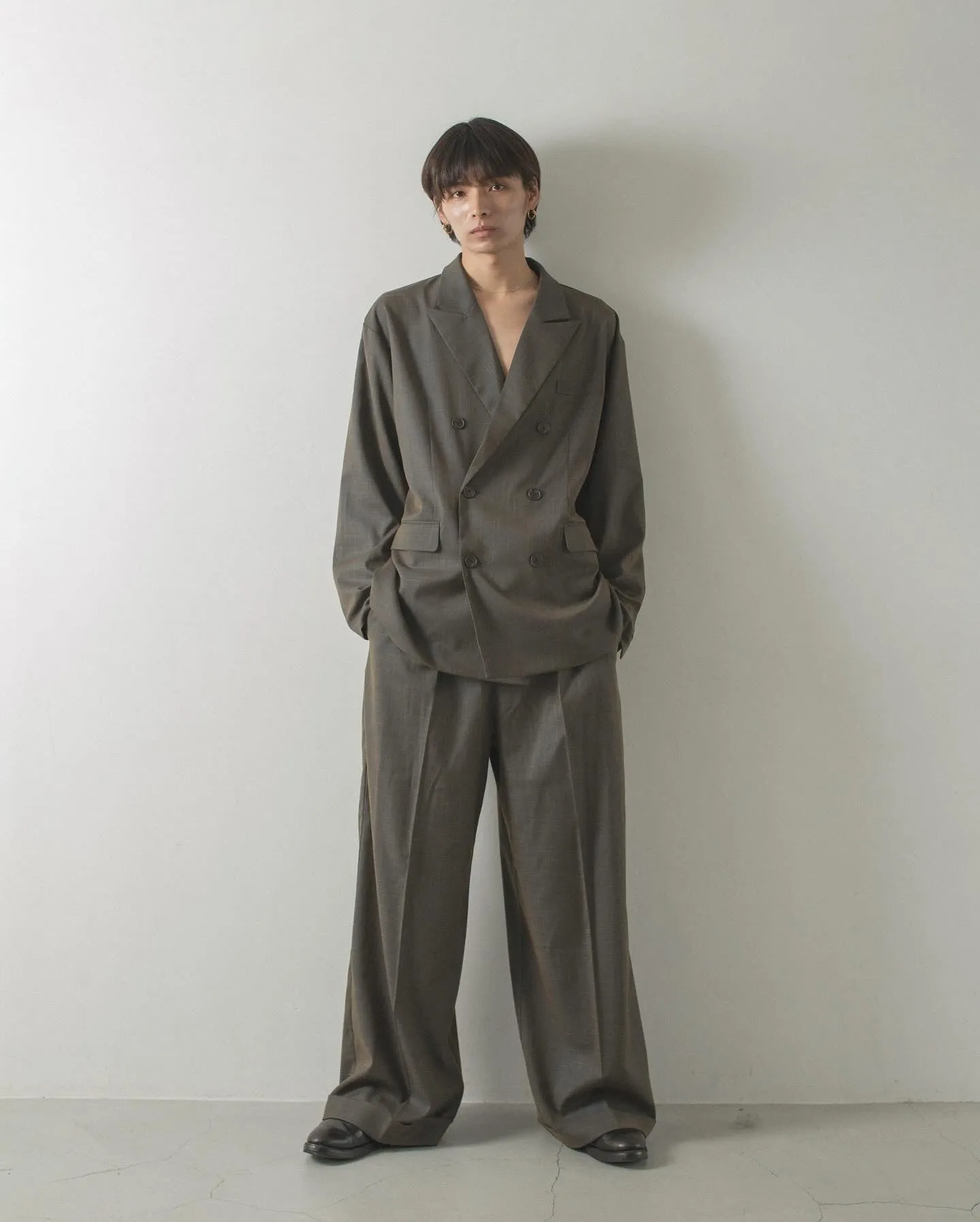 1tuck wide baggy chambray slacks