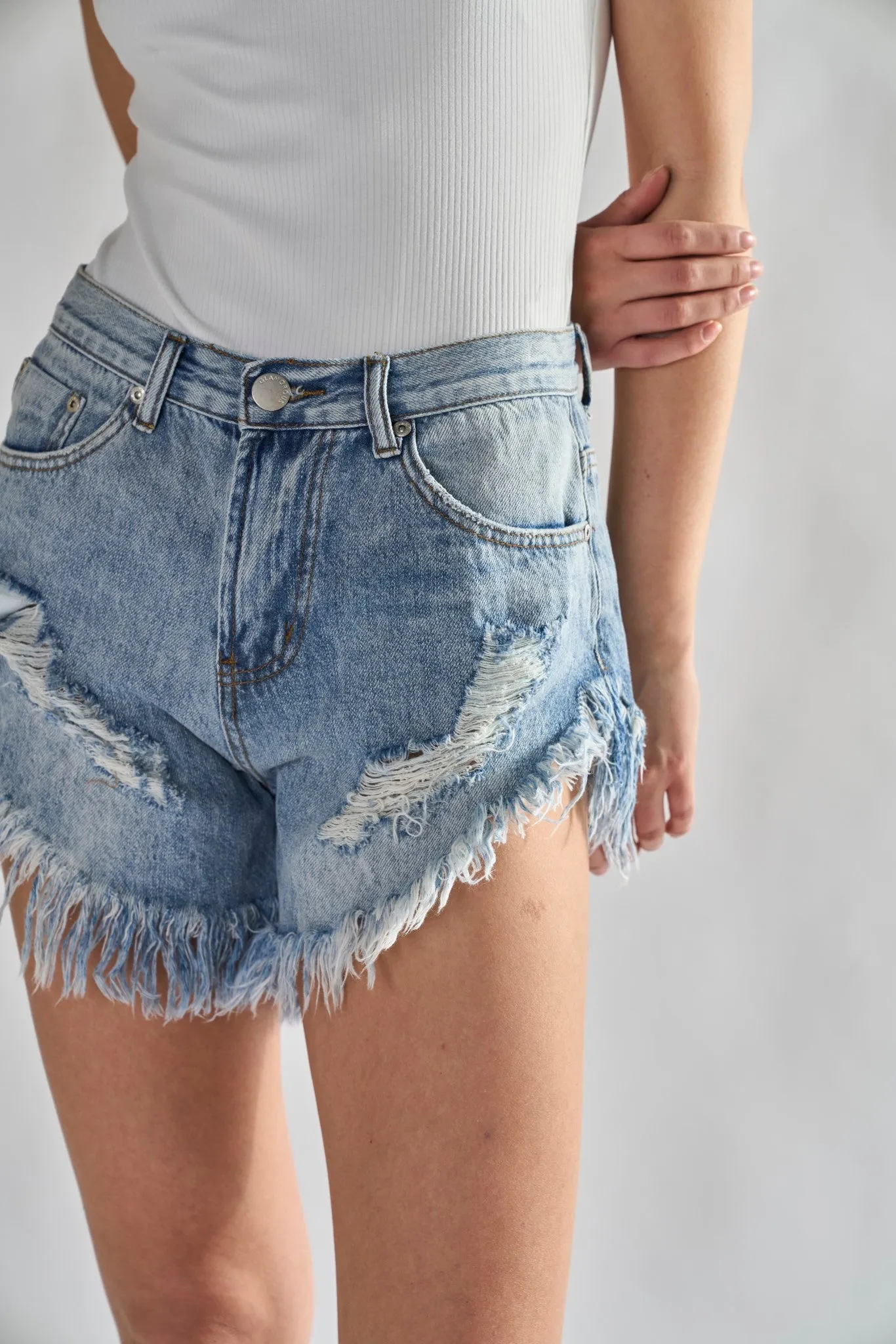 Antique-Wash High-Waisted Distressed Denim-Shorts