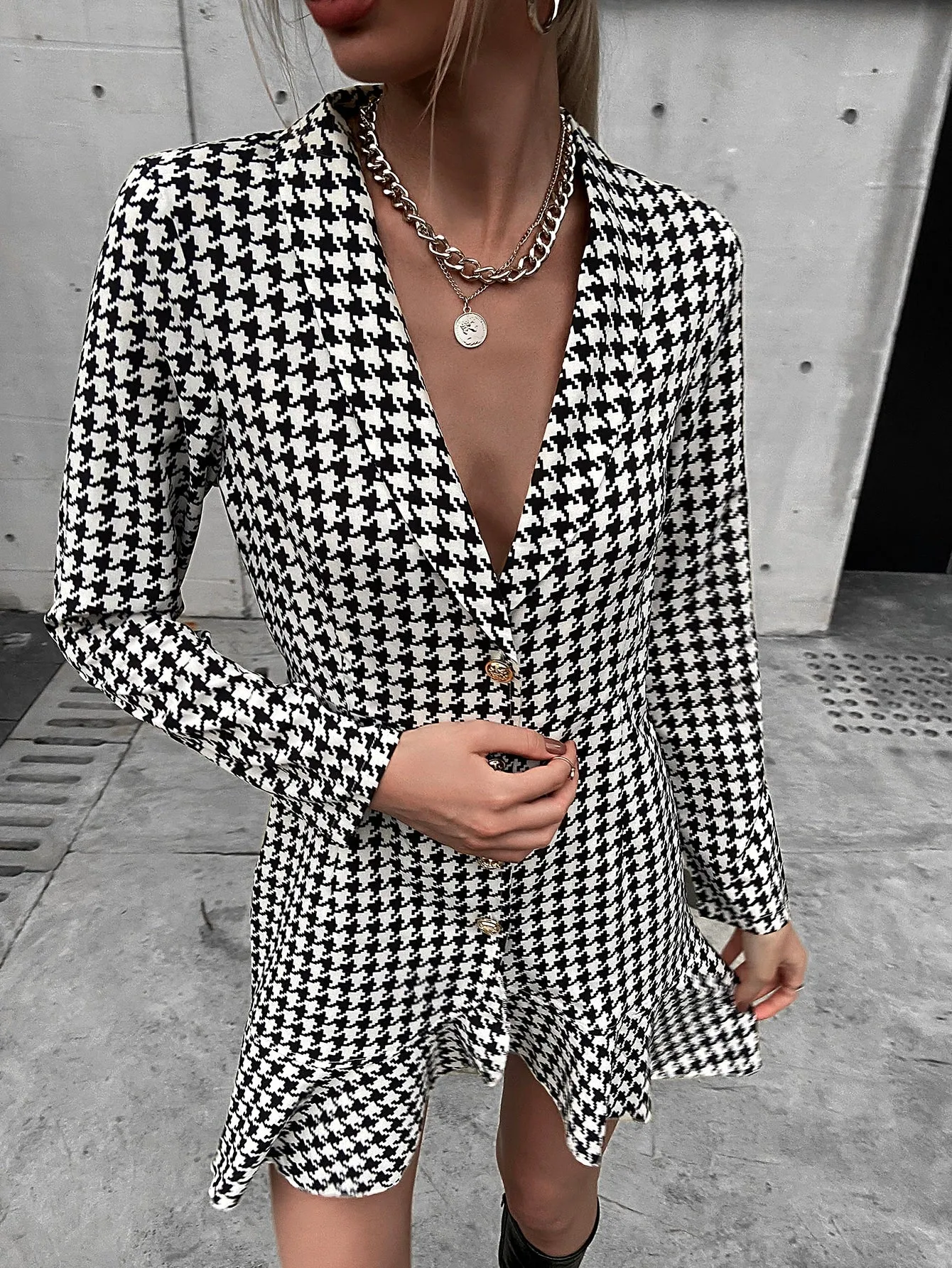 Elegant Houndstooth Button Front Long Sleeve Shawl Collar Long Women Blazer