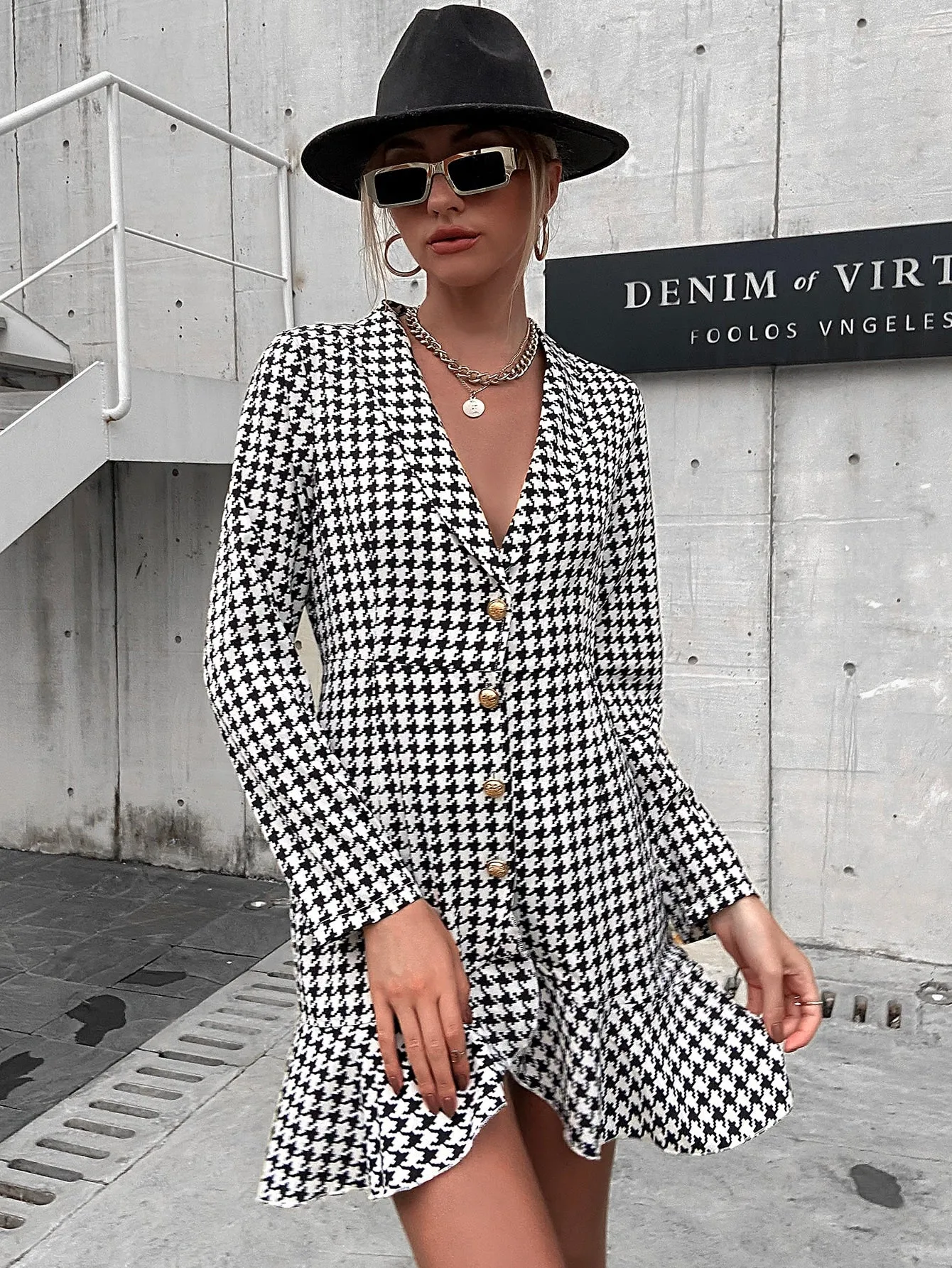 Elegant Houndstooth Button Front Long Sleeve Shawl Collar Long Women Blazer